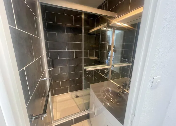 Heliopolis E9 アパート アグド